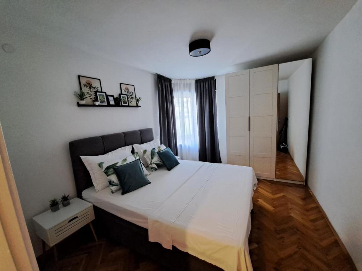 Ocean Apartman Jesenice  Exterior photo